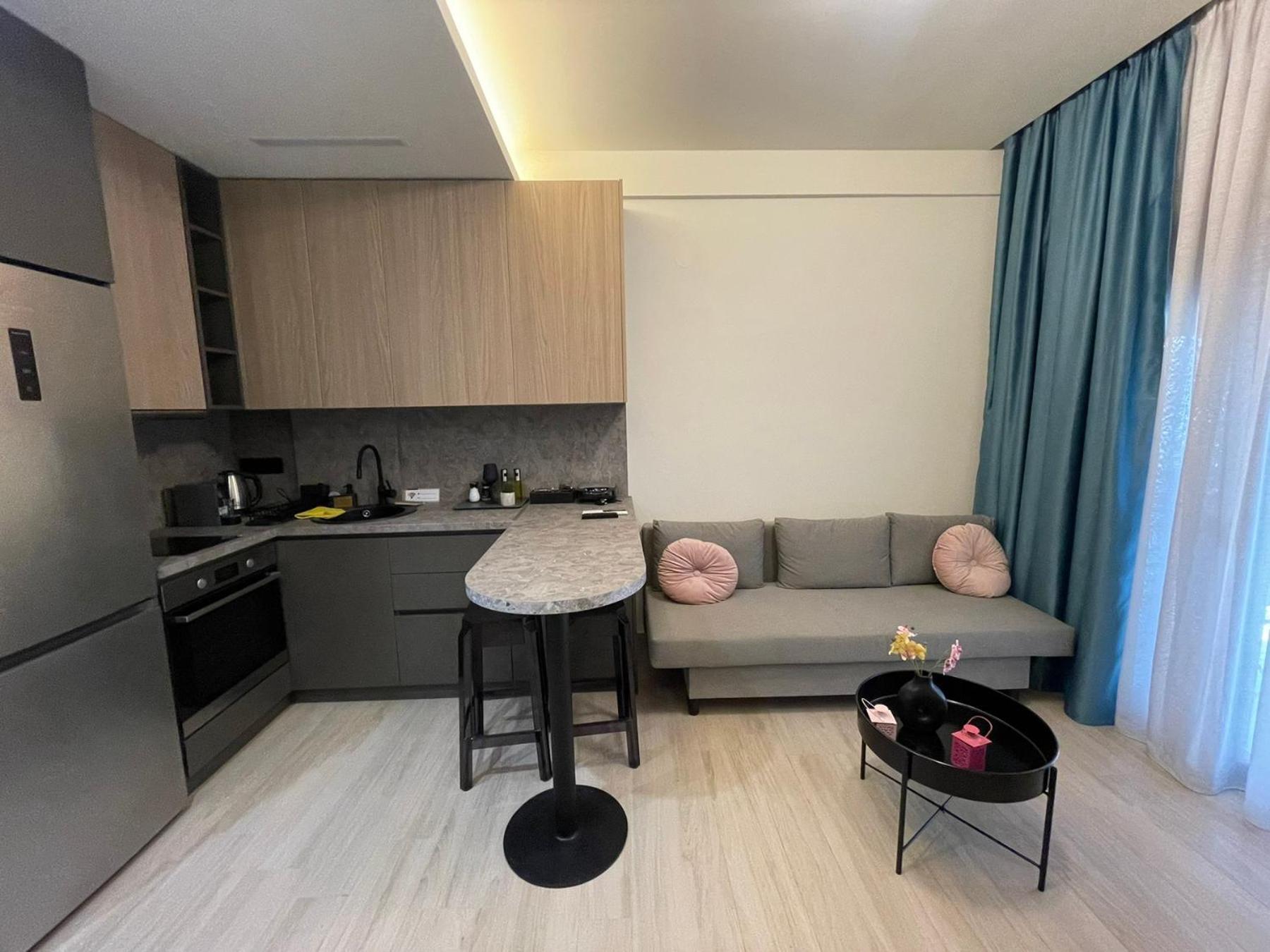 Jk Luxury Apartments Néa Khilí Buitenkant foto